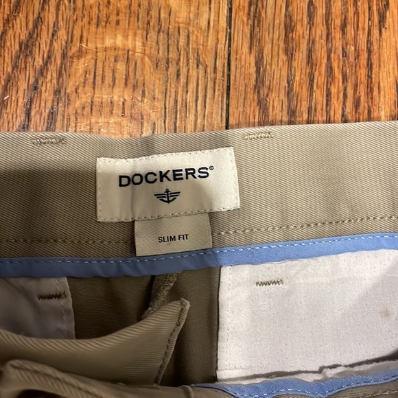 🌿Dockers men’s lights khaki slim fit pleated pants size 28x30”🌿 - Picture 2 of 7